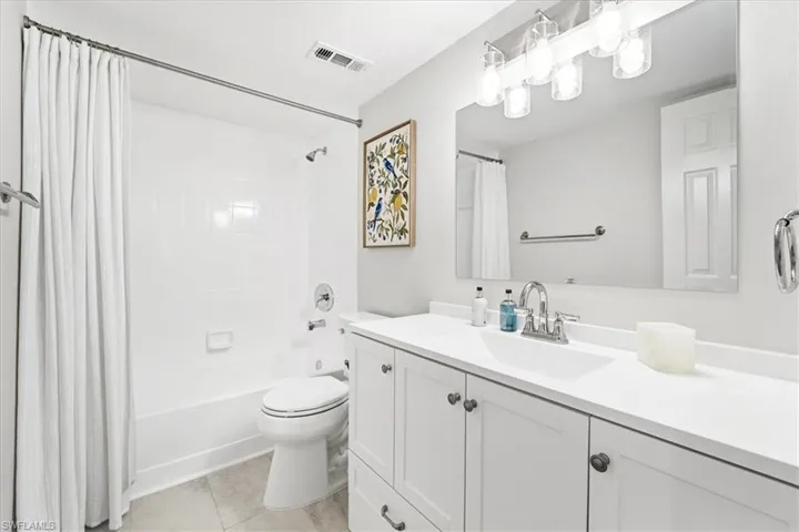 3219 Horse Carriage Way 303, Naples, Florida 34105
