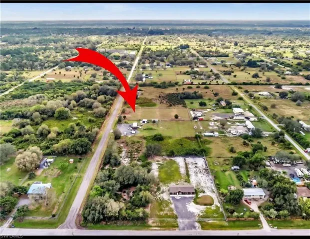 Birds eye view of property