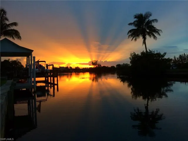 Explore the back bay and Gulf waters!