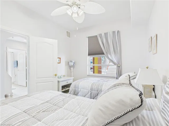 Bedroom with ceiling fan