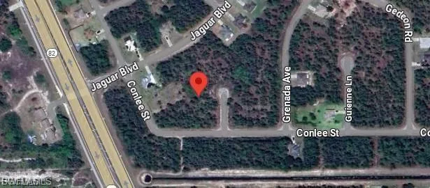842  Grassmere  CIR, Lehigh Acres, FL 33974