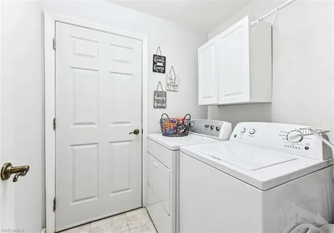 8439 Hollow Brook Cir, Naples, Florida 34119