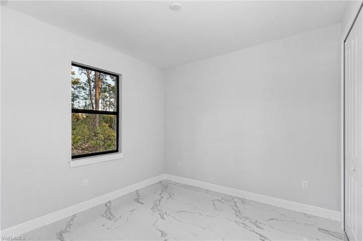 4325  47th NE AVE, Naples, FL 34120