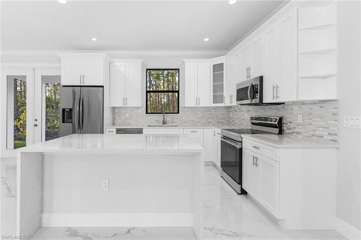 4325  47th NE AVE, Naples, FL 34120