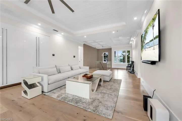 2nd floor family room or gaming room w ample closet storage