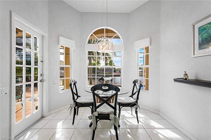 2001 SE 20th LN, CAPE CORAL FL 33990