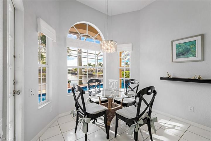 2001 SE 20th LN, CAPE CORAL FL 33990