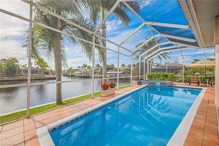 2001 SE 20th LN, CAPE CORAL FL 33990
