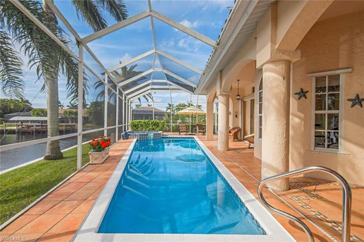 2001 SE 20th LN, CAPE CORAL FL 33990