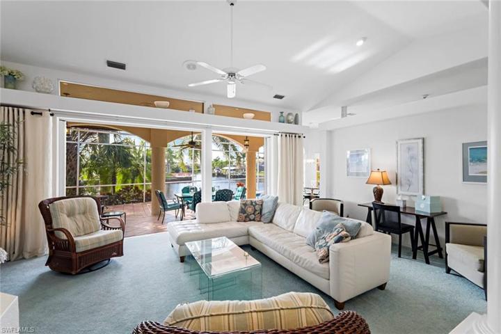 2001 SE 20th LN, CAPE CORAL FL 33990