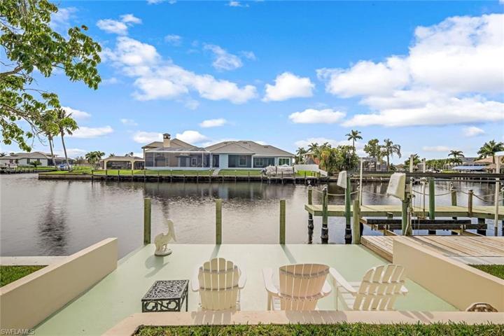 2001 SE 20th LN, CAPE CORAL FL 33990
