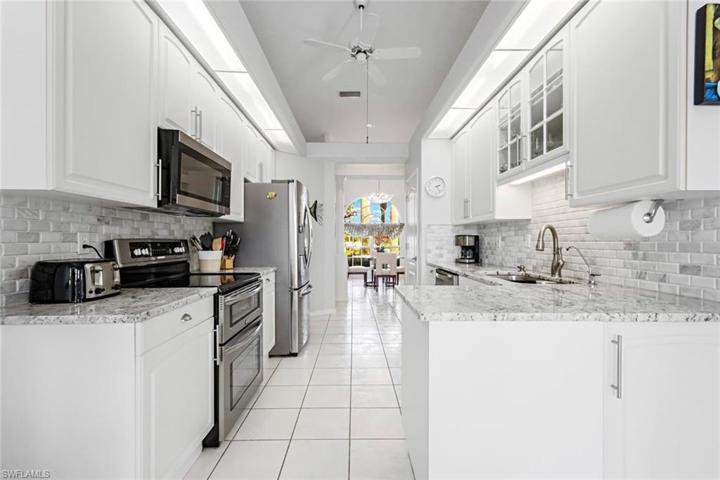 2001 SE 20th LN, CAPE CORAL FL 33990