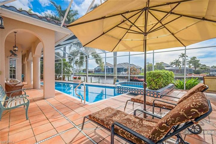 2001 SE 20th LN, CAPE CORAL FL 33990