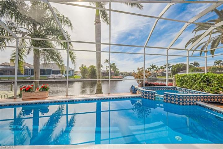 2001 SE 20th LN, CAPE CORAL FL 33990
