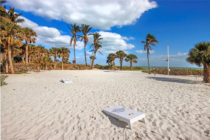 Fun things to do - Volleyball - corn hole and more