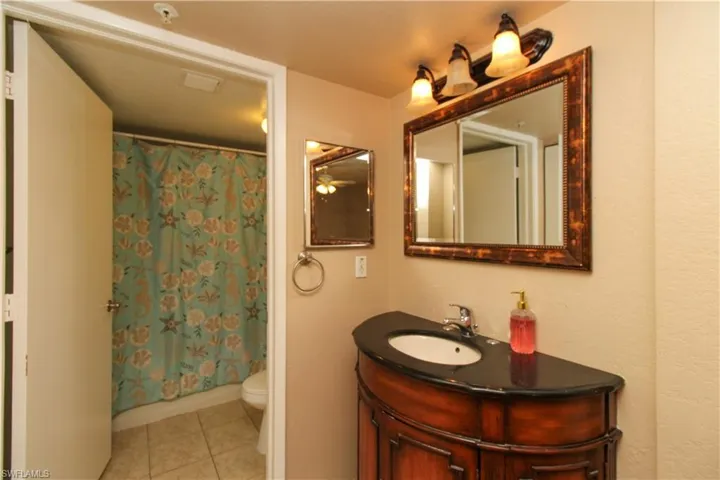 8215 Ibis Club Dr 102, Naples, Florida 34104