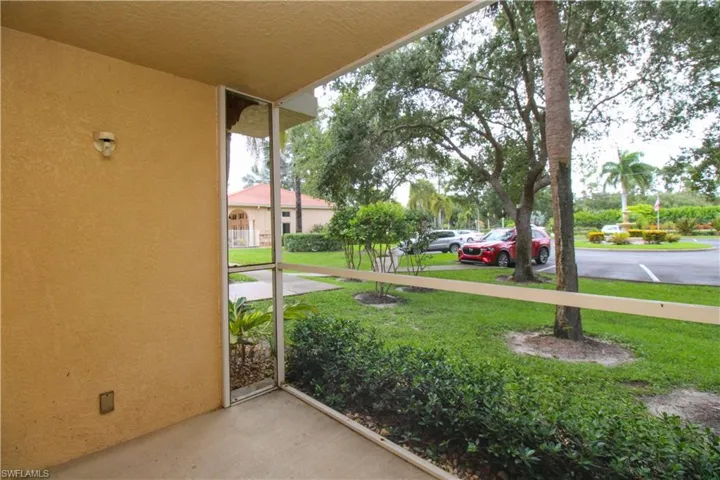 8215 Ibis Club Dr 102, Naples, Florida 34104