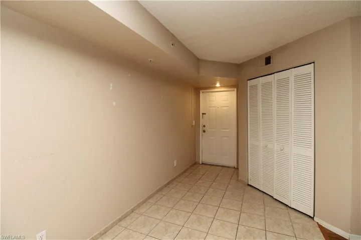 8215 Ibis Club Dr 102, Naples, Florida 34104