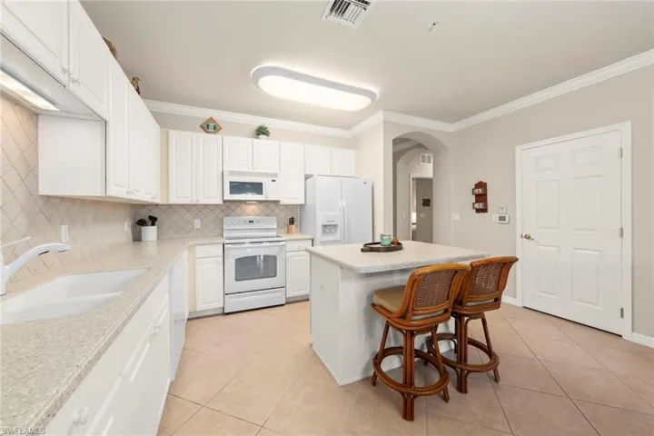 9601 Spanish Moss Way 3615, Bonita Springs, Florida 34135