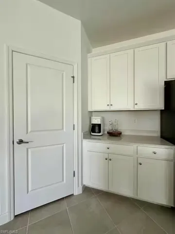 9291 Aqua Overlook Ct, Lehigh Acres, Florida 33936