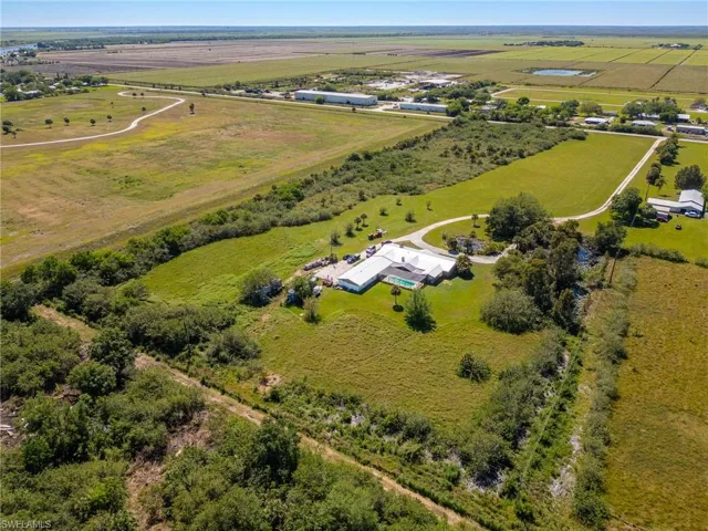 1085 West Ave, Moore Haven, Florida 33471