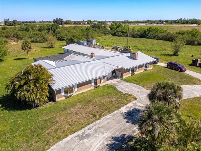 1085 West Ave, Moore Haven, Florida 33471