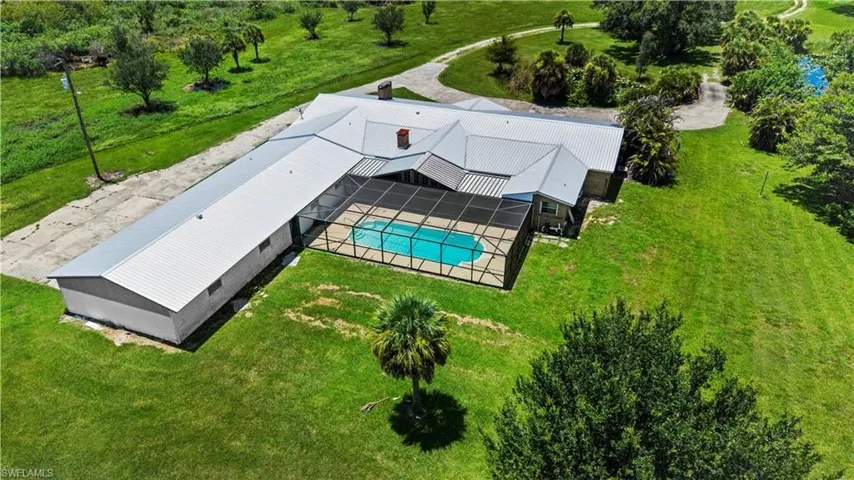 1085 West Ave, Moore Haven, Florida 33471
