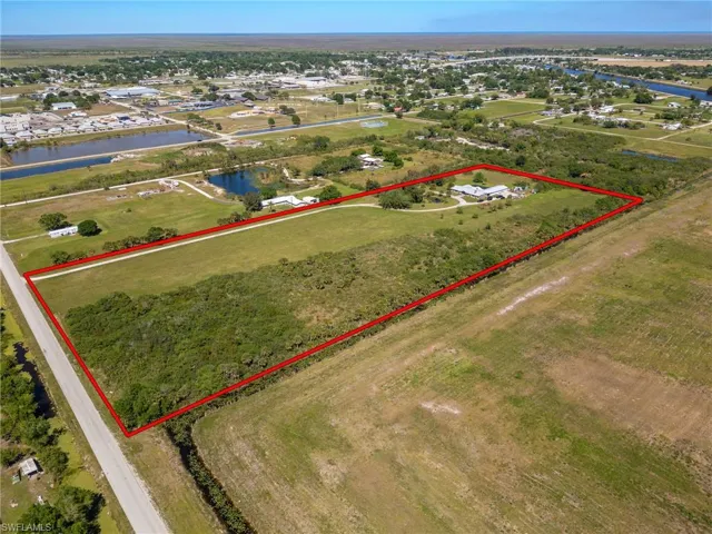 1085 West Ave, Moore Haven, Florida 33471