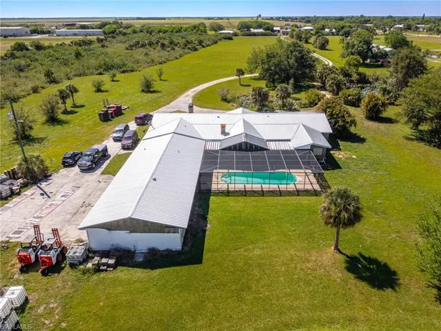 1085 West Ave, Moore Haven, Florida 33471