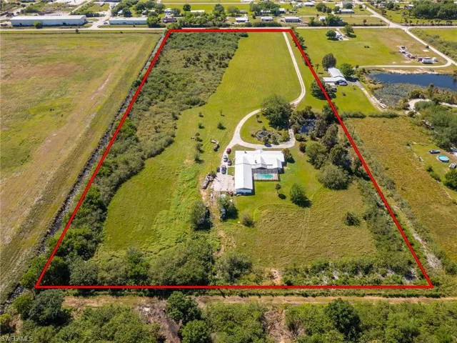 1085 West Ave, Moore Haven, Florida 33471