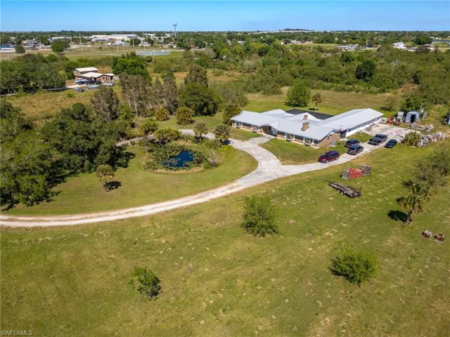 1085 West Ave, Moore Haven, Florida 33471