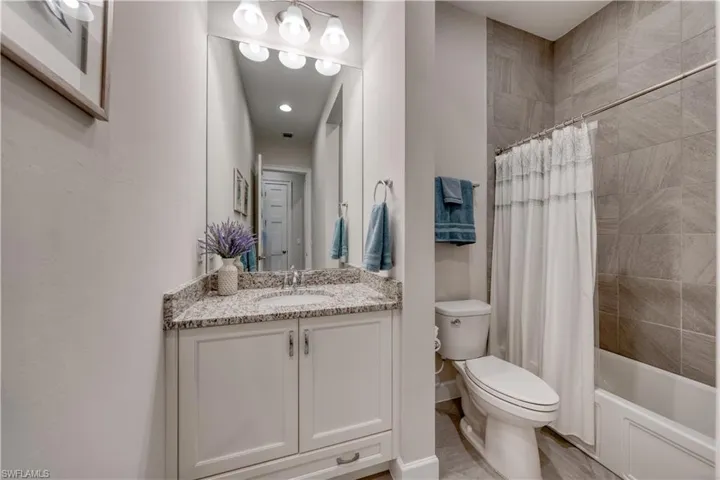 5927  Haiti  DR, Naples, FL 34113