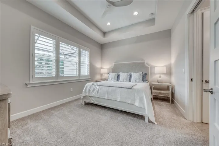 5927  Haiti  DR, Naples, FL 34113
