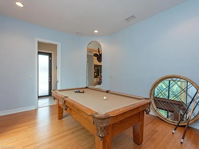 large game room could be converted to a 5th room