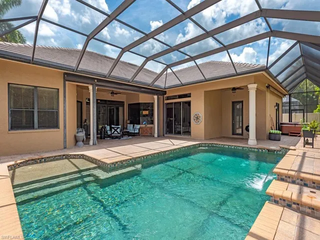14636 Beaufort Cir, Naples, Florida 34119