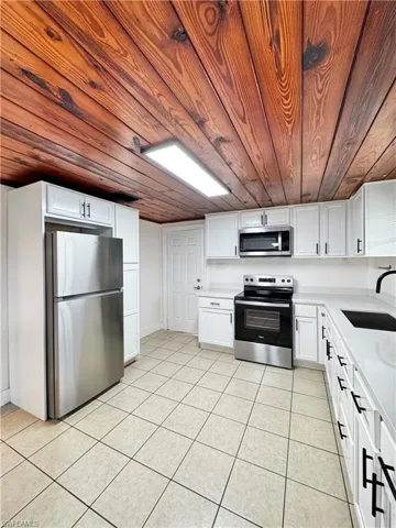 1275 Gramac Dr, North Fort Myers, Florida 33917