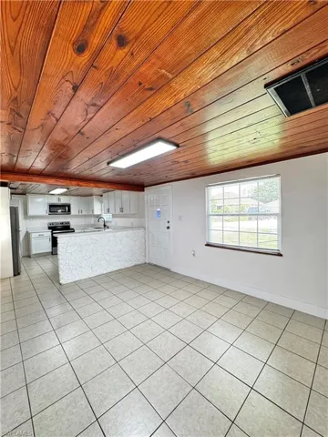 1275 Gramac Dr, North Fort Myers, Florida 33917