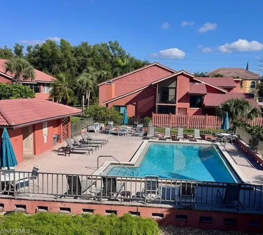 114  Cypress E WAY, Naples, FL 34110