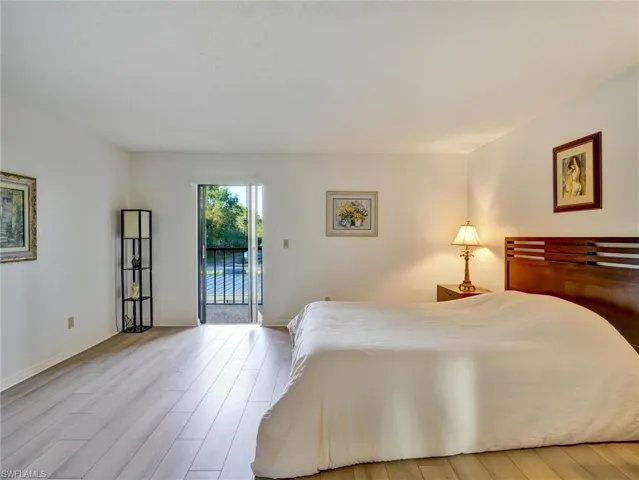 114  Cypress E WAY, Naples, FL 34110