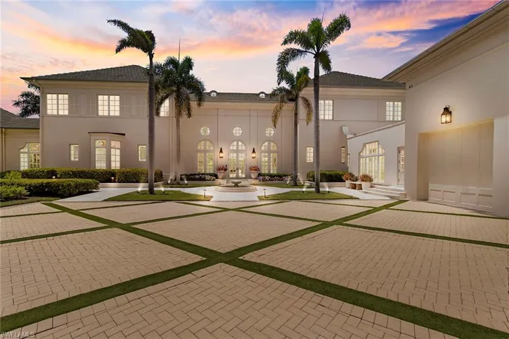 28740 Blaisdell Dr, Naples, Florida 34119