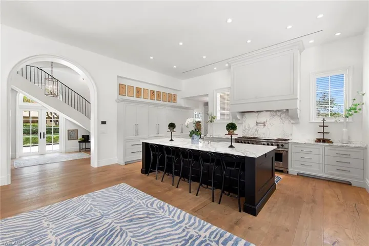 28740 Blaisdell Dr, Naples, Florida 34119
