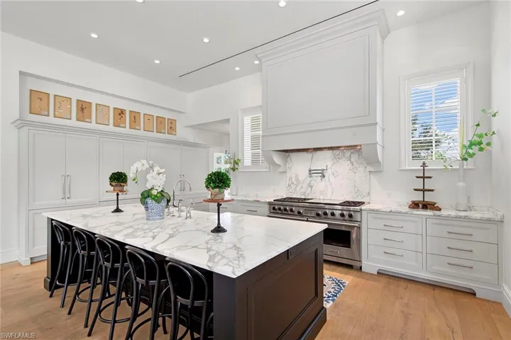 28740 Blaisdell Dr, Naples, Florida 34119