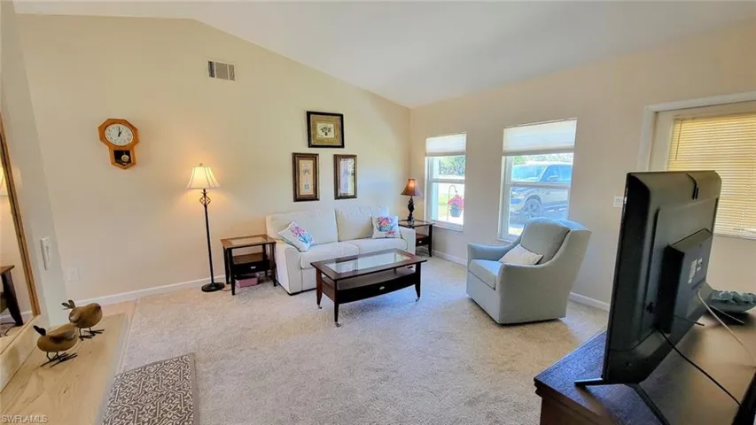2001  Showboat  LN, Labelle, FL 33935
