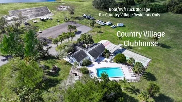 2001  Showboat  LN, Labelle, FL 33935