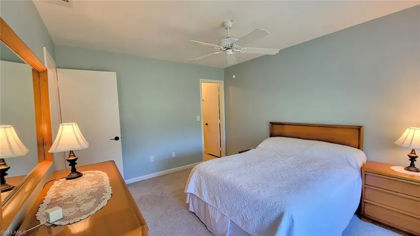 2001  Showboat  LN, Labelle, FL 33935