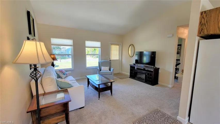 2001  Showboat  LN, Labelle, FL 33935
