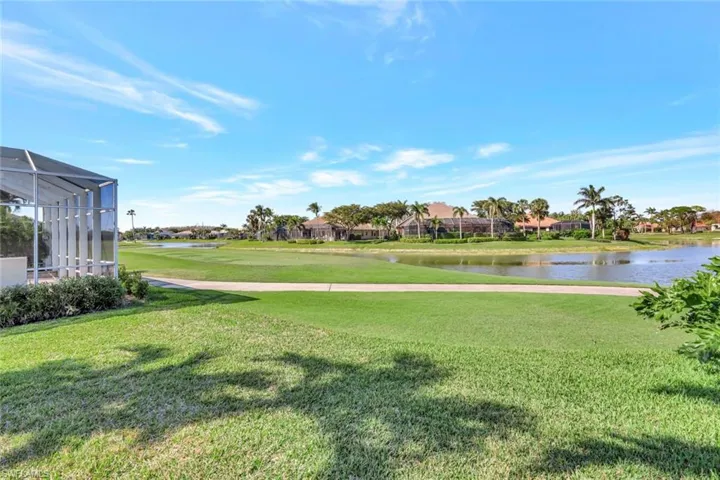 5917  Ashford  LN, Naples, FL 34110