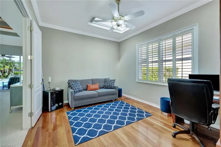 5917  Ashford  LN, Naples, FL 34110