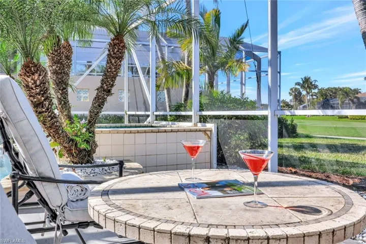 5917  Ashford  LN, Naples, FL 34110