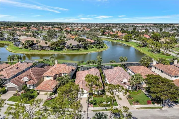 5917  Ashford  LN, Naples, FL 34110